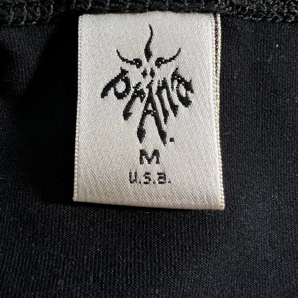 Like New PRANA Black Short Sleeve Twist Front Top Size Medium - Picture 5 of 7